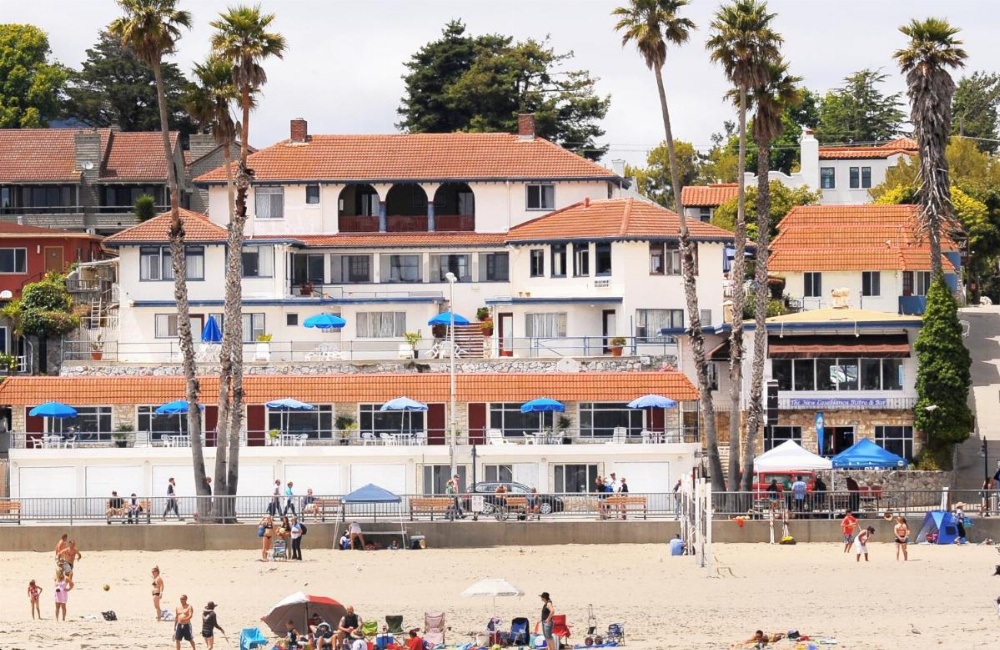 Casablanca Inn on The Beach Image 16