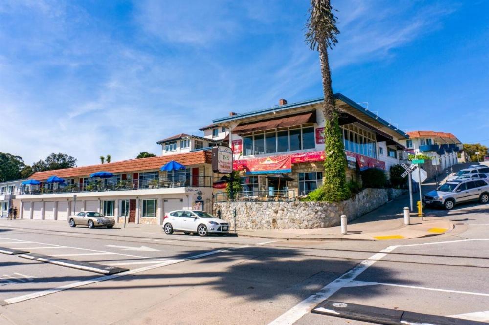 Casablanca Inn on The Beach Image 17