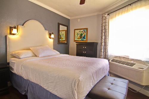 Casablanca Inn on The Beach image 3